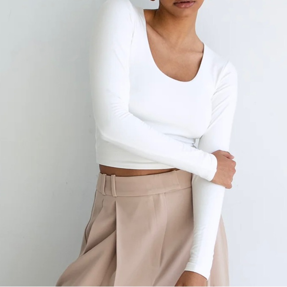ReOna NIA BAMBOO SCOOP NECK (White, XL)